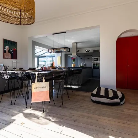 Villa Bakea Keyweek - 7 Bedrooms Heated Pool And Garden Anglet *
